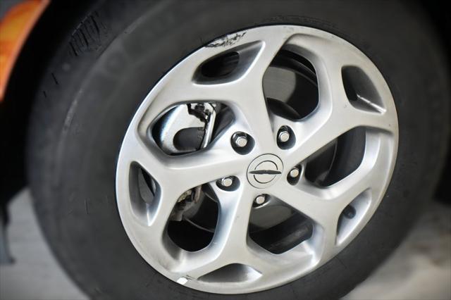 used 2023 Chrysler Pacifica car, priced at $26,000