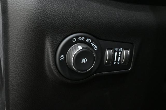 new 2025 Jeep Compass car, priced at $29,627