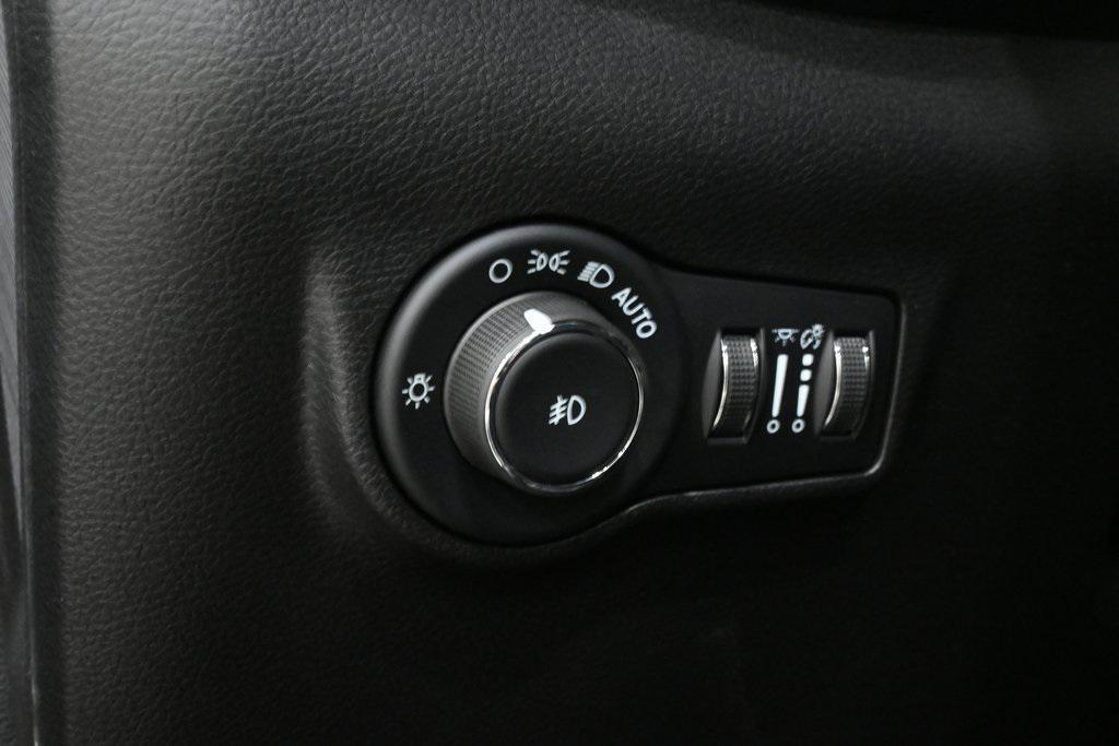 new 2025 Jeep Compass car, priced at $27,774