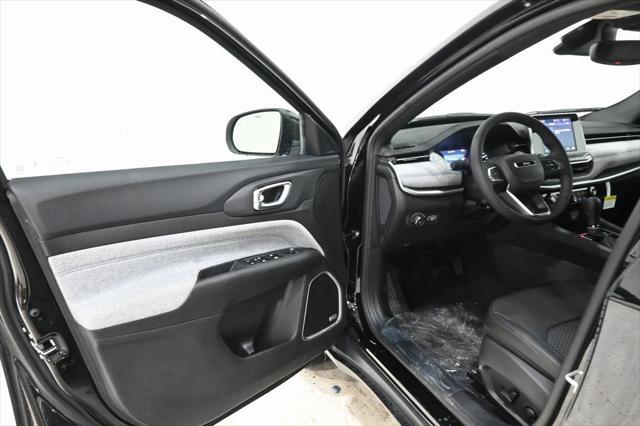 new 2025 Jeep Compass car, priced at $29,627