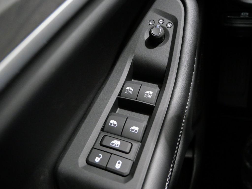 new 2025 Jeep Grand Cherokee car, priced at $48,960