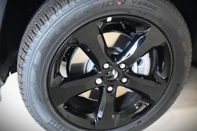 new 2025 Jeep Grand Cherokee L car, priced at $45,657