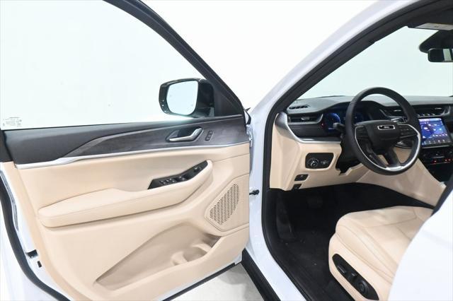 new 2025 Jeep Grand Cherokee L car, priced at $45,657