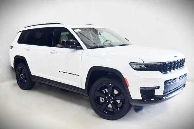 new 2025 Jeep Grand Cherokee L car, priced at $45,657