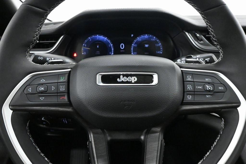 new 2024 Jeep Grand Cherokee car, priced at $47,171