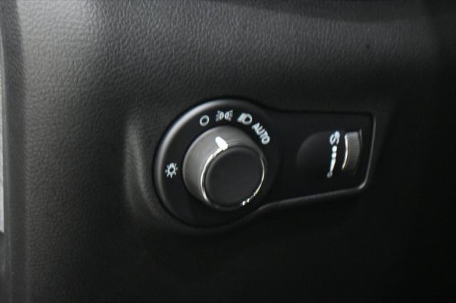 new 2025 Jeep Compass car, priced at $25,377