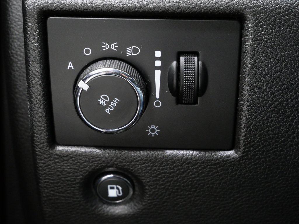 used 2020 Jeep Grand Cherokee car, priced at $22,400