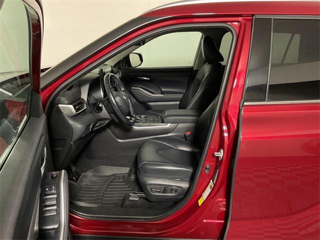 used 2021 Toyota Highlander car, priced at $30,000