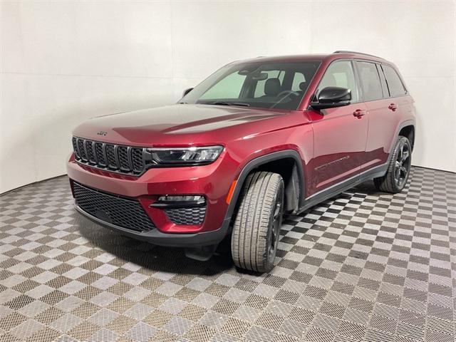 used 2024 Jeep Grand Cherokee car, priced at $38,500