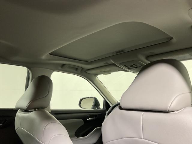 new 2025 Toyota Highlander car, priced at $48,500