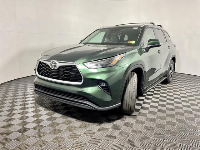 new 2025 Toyota Highlander car, priced at $48,500