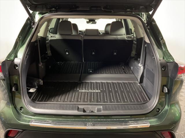 new 2025 Toyota Highlander car, priced at $48,500