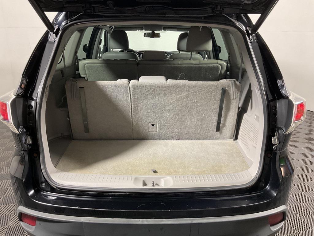 used 2015 Toyota Highlander car, priced at $11,500
