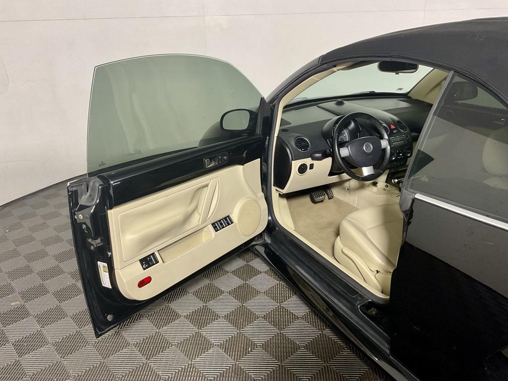 used 2008 Volkswagen New Beetle car, priced at $7,000