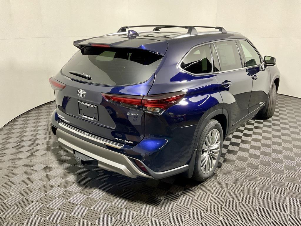 new 2025 Toyota Highlander Hybrid car, priced at $57,000