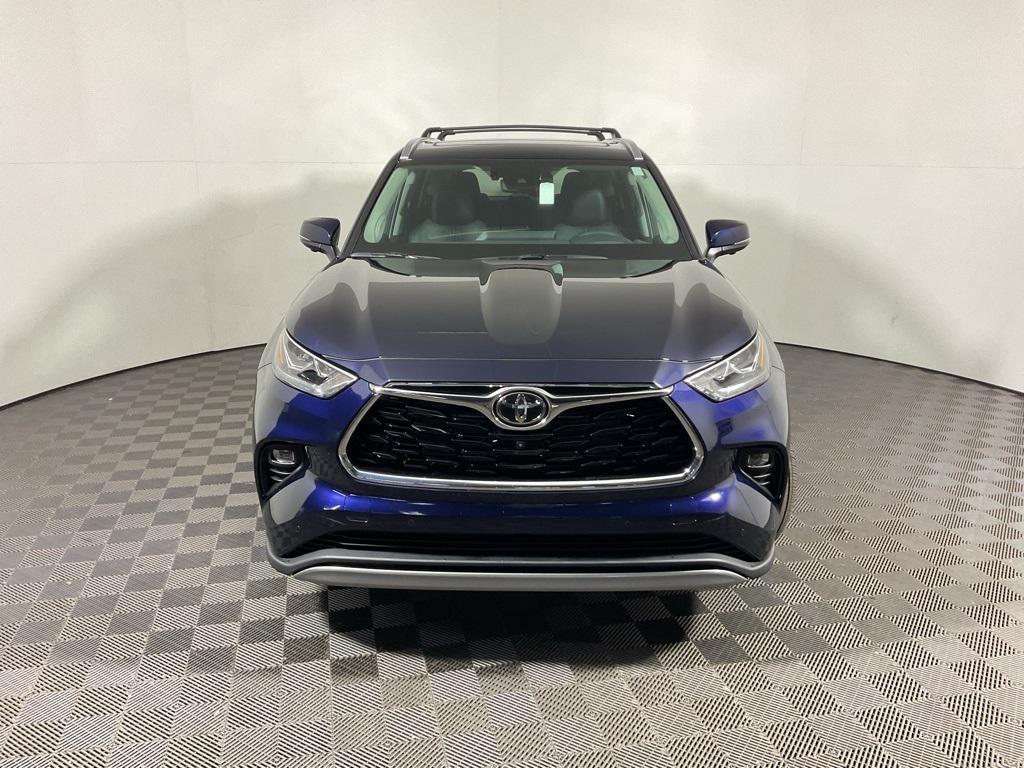new 2025 Toyota Highlander Hybrid car, priced at $57,000