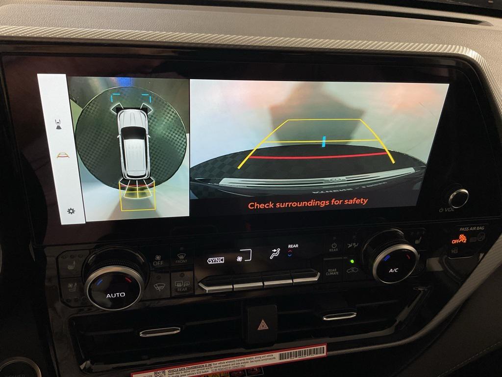 new 2025 Toyota Highlander Hybrid car, priced at $57,000