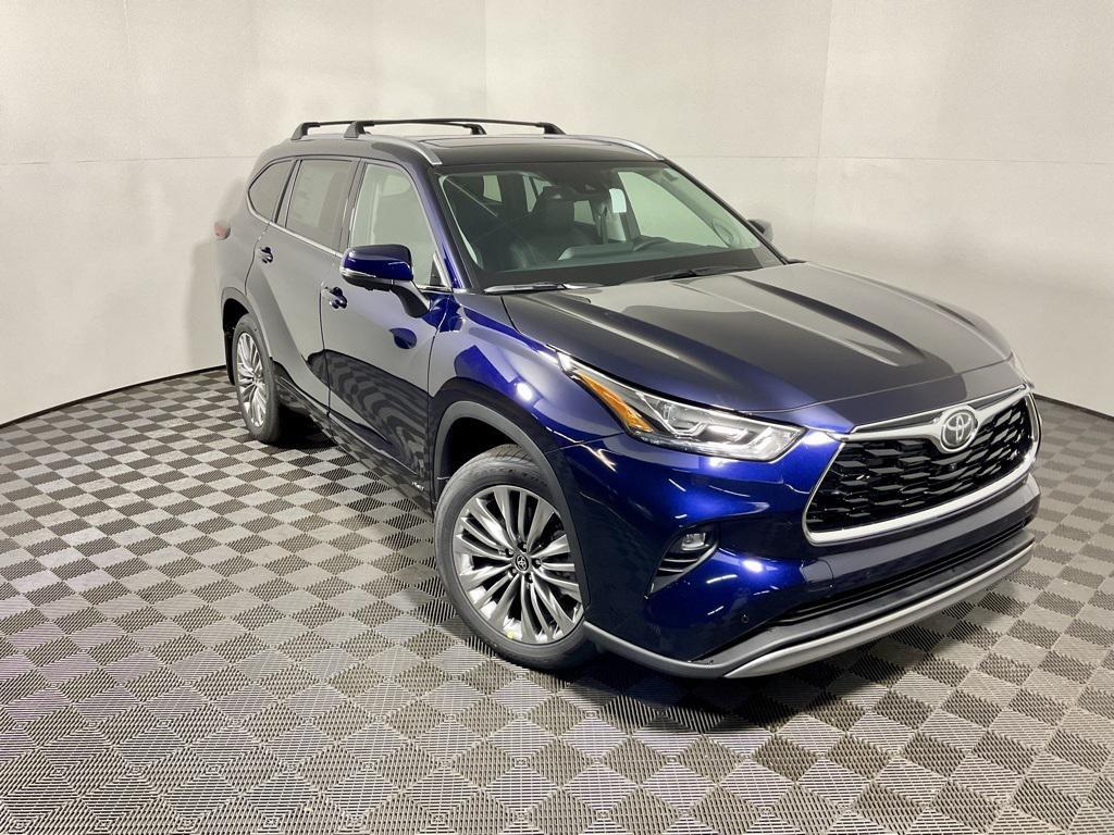 new 2025 Toyota Highlander Hybrid car, priced at $57,000
