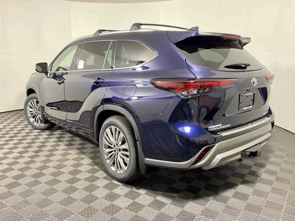 new 2025 Toyota Highlander Hybrid car, priced at $57,000