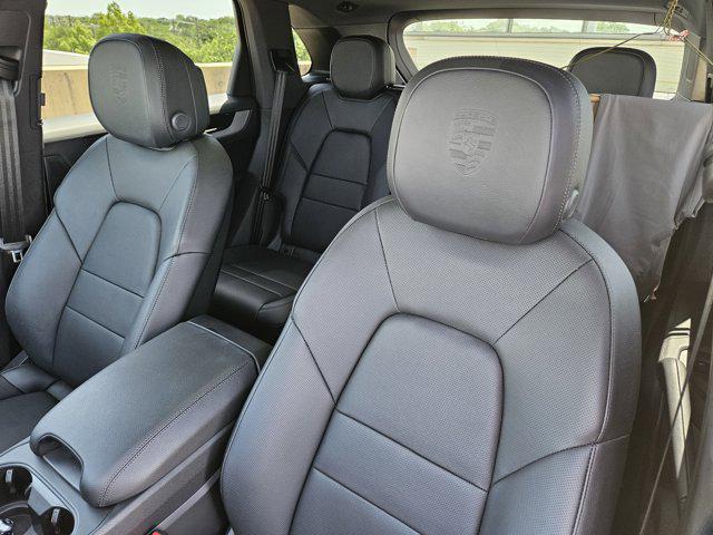 new 2025 Porsche Cayenne car, priced at $107,085