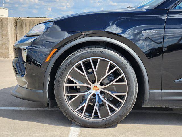 used 2025 Porsche Macan car, priced at $75,750