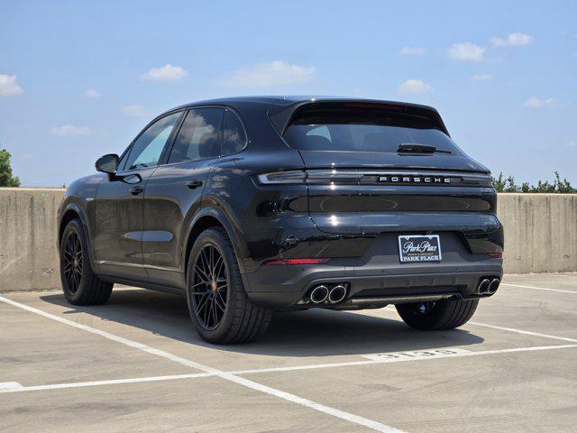 new 2025 Porsche Cayenne car, priced at $121,585