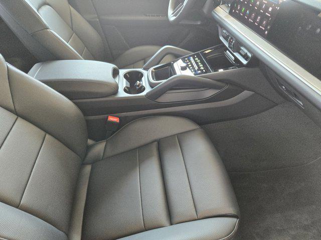 new 2025 Porsche Cayenne car, priced at $121,585