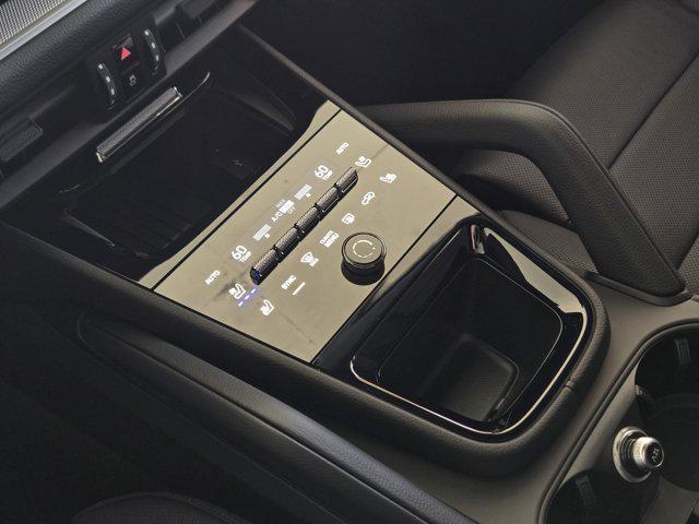 new 2025 Porsche Cayenne car, priced at $101,645