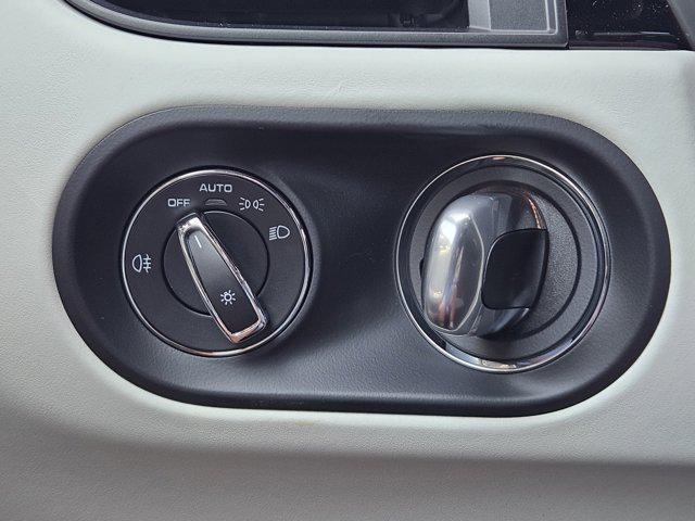 new 2025 Porsche Macan car, priced at $100,825