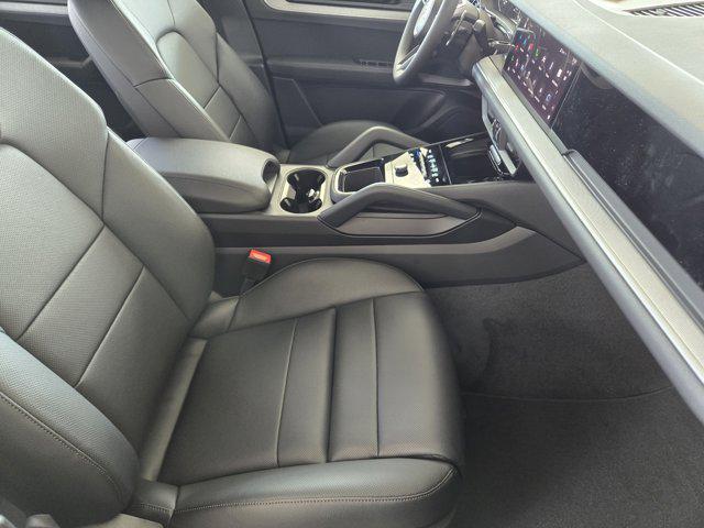 new 2025 Porsche Cayenne car, priced at $101,645