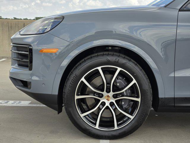 new 2025 Porsche Cayenne car, priced at $101,645