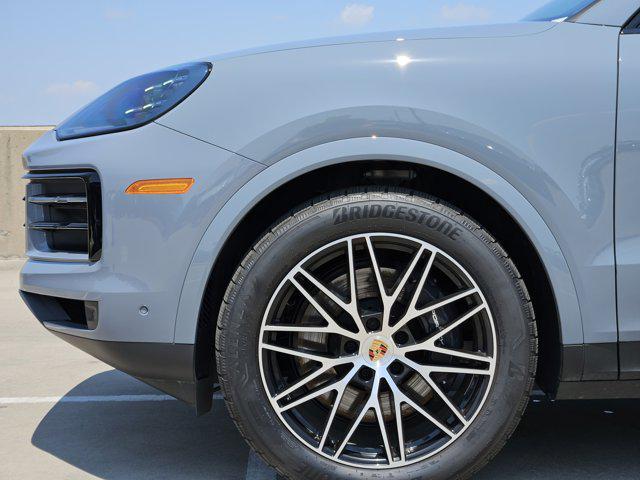 used 2025 Porsche Cayenne car, priced at $100,900