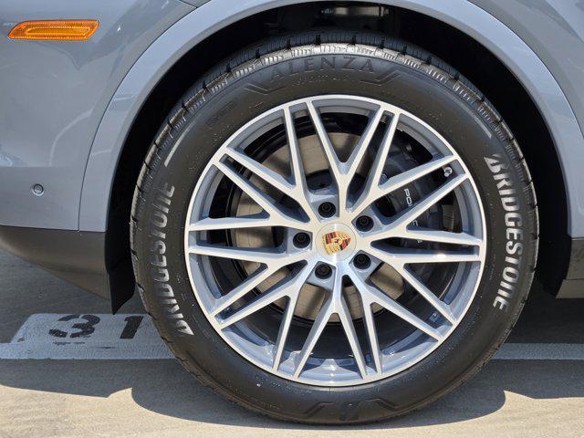 new 2025 Porsche Cayenne car, priced at $107,445