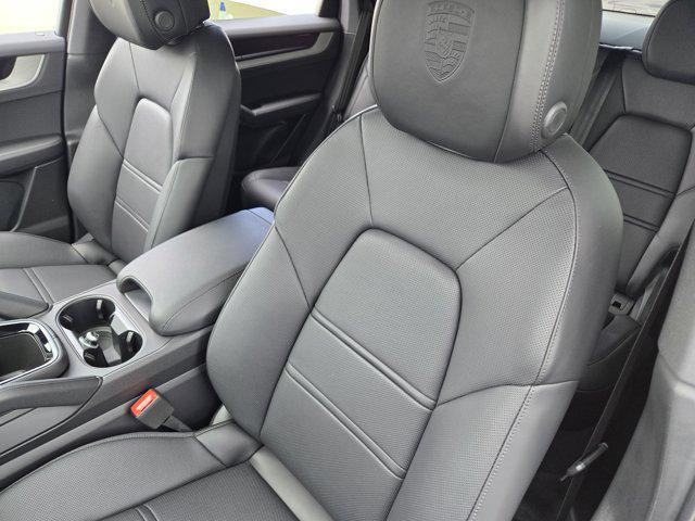 new 2025 Porsche Cayenne car, priced at $104,665