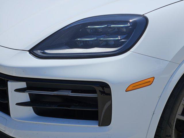 new 2025 Porsche Cayenne car, priced at $112,075
