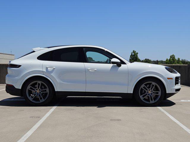 new 2025 Porsche Cayenne car, priced at $112,075