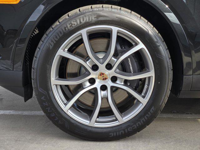 new 2025 Porsche Cayenne car, priced at $116,435
