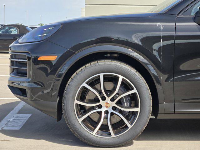 new 2025 Porsche Cayenne car, priced at $102,415