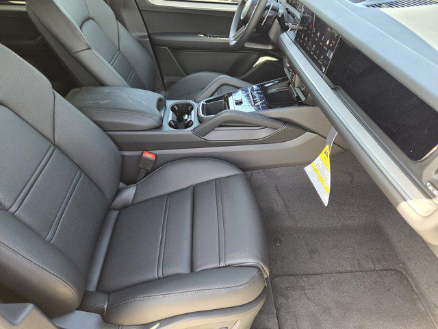 new 2025 Porsche Cayenne car, priced at $102,415