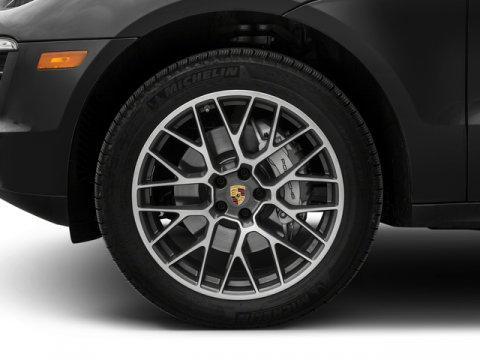 used 2016 Porsche Macan car