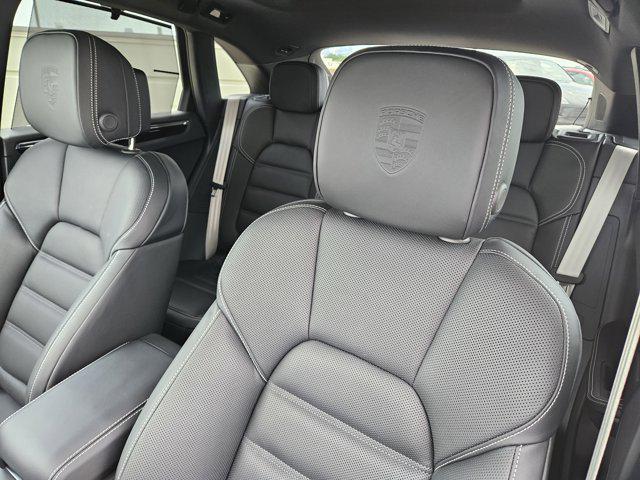 new 2025 Porsche Macan car, priced at $95,585
