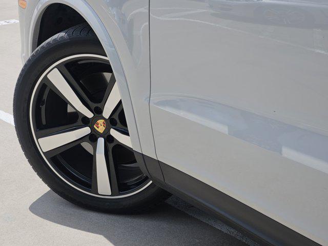 used 2024 Porsche Cayenne car, priced at $87,900