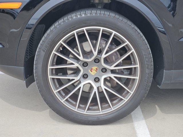 used 2020 Porsche Cayenne car