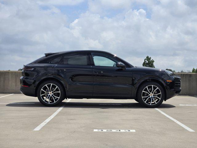 new 2025 Porsche Cayenne car, priced at $102,415