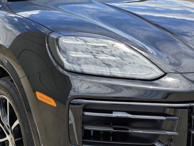 new 2025 Porsche Cayenne car, priced at $102,415
