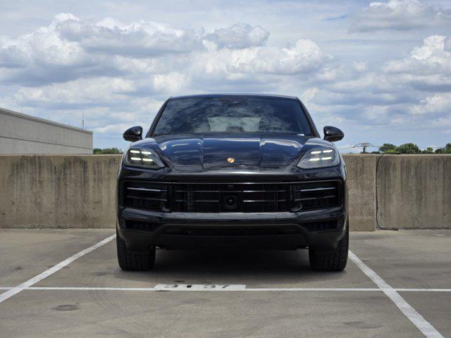 new 2025 Porsche Cayenne car, priced at $102,415