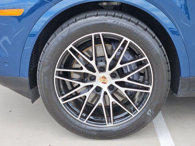 used 2025 Porsche Cayenne car, priced at $91,900