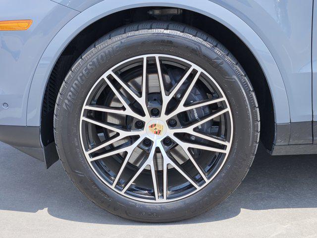 used 2025 Porsche Cayenne car, priced at $92,900