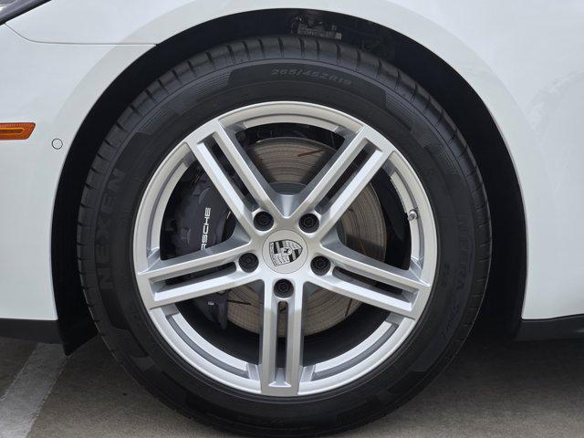 new 2025 Porsche Panamera car, priced at $126,135