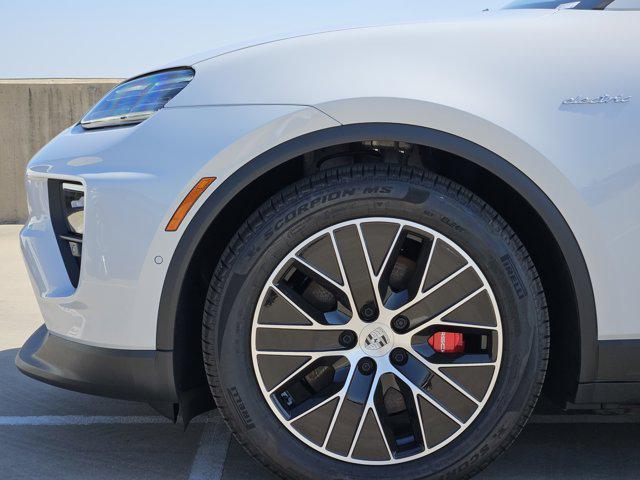 new 2025 Porsche Macan car, priced at $95,985